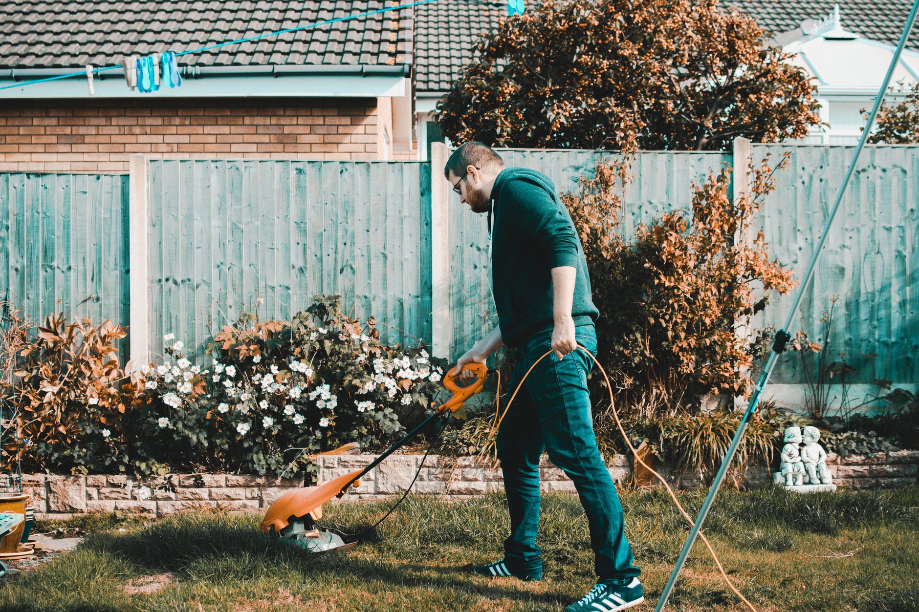 Trimming & Edging — Baeza Landscaping